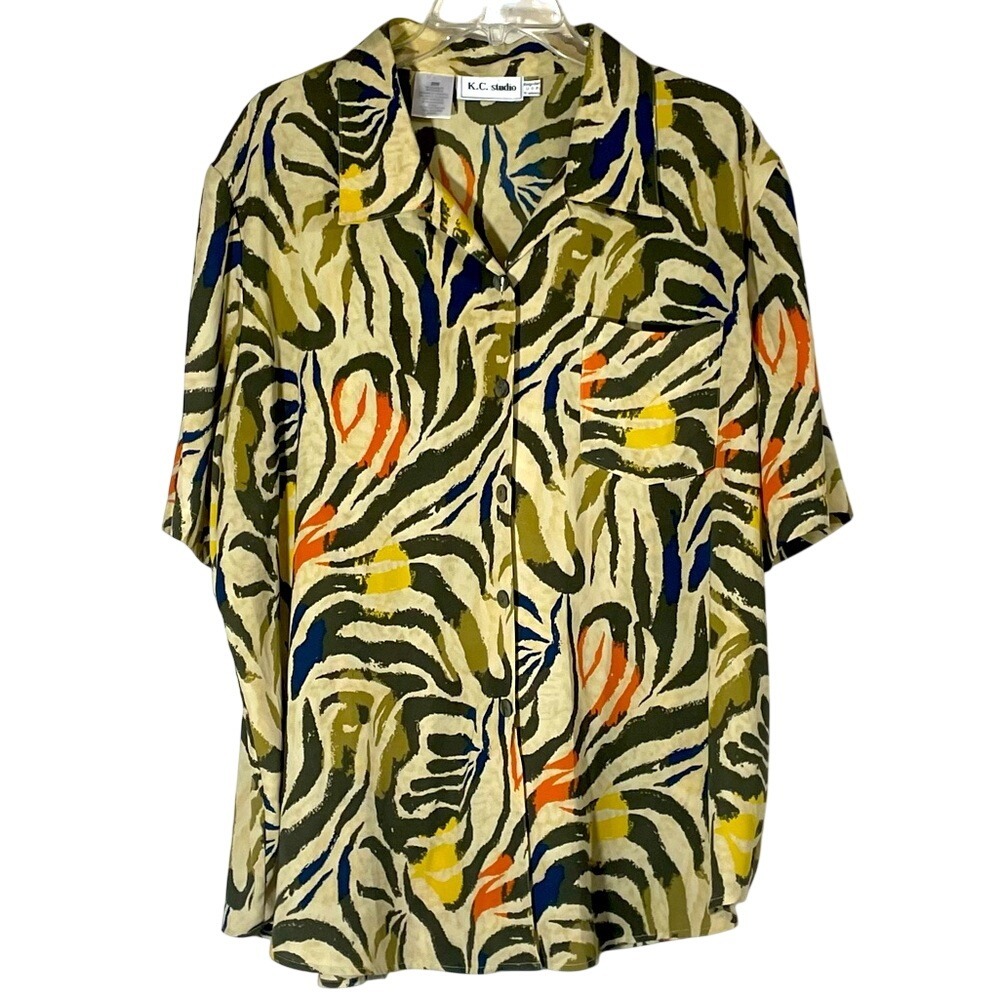 Womans‎ Abstract Buttondown Shirt Plus Size 20W